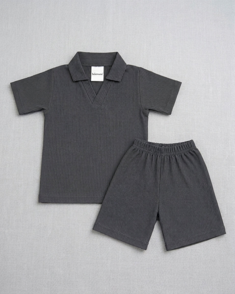 V Neck - Shirt & Shorts - Grey